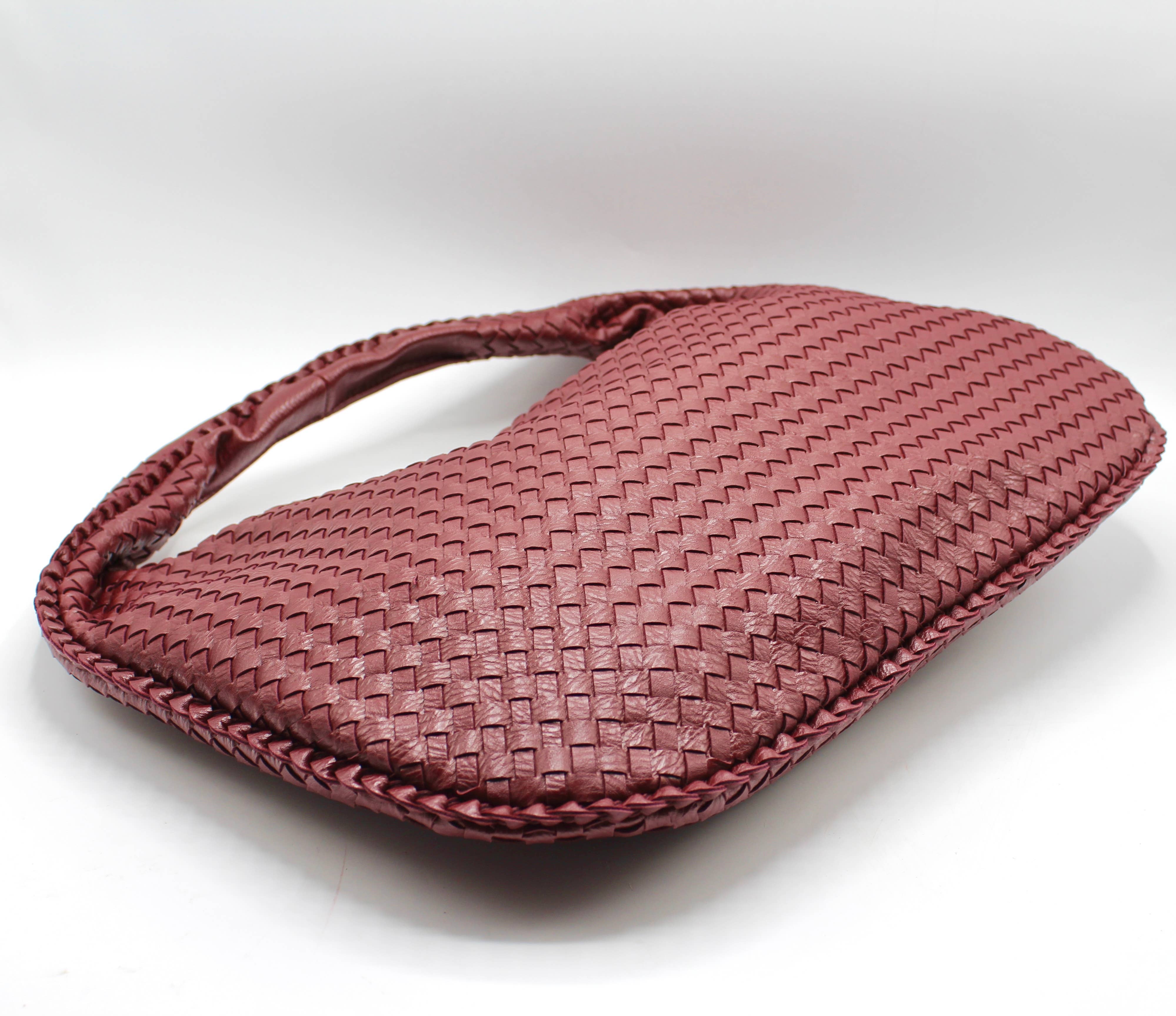 Große Tragetasche aus veganem geflochtenem Leder