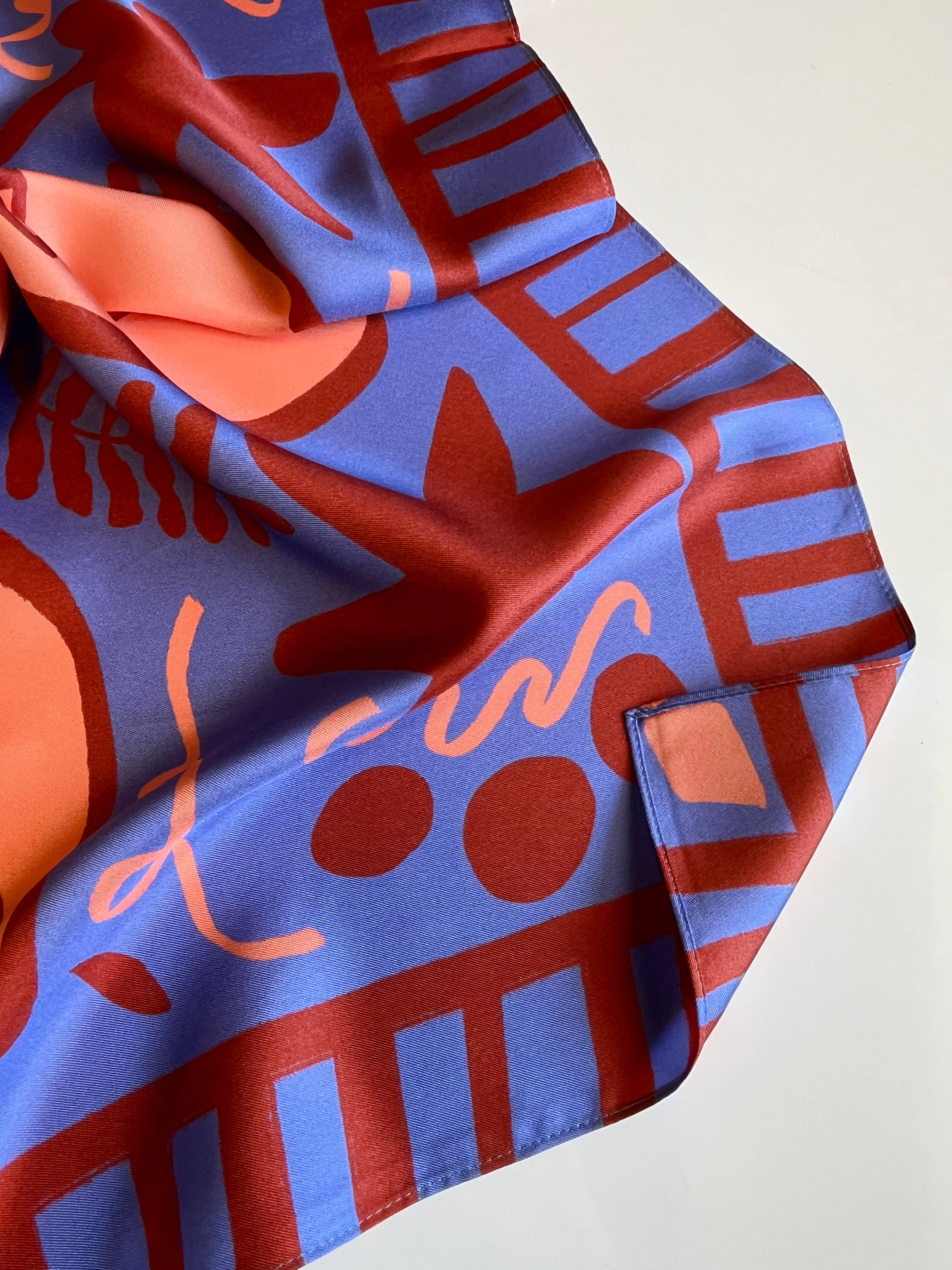 Medium Scarf PINK LAS FLORES / Capsule 100% Silk Twill
