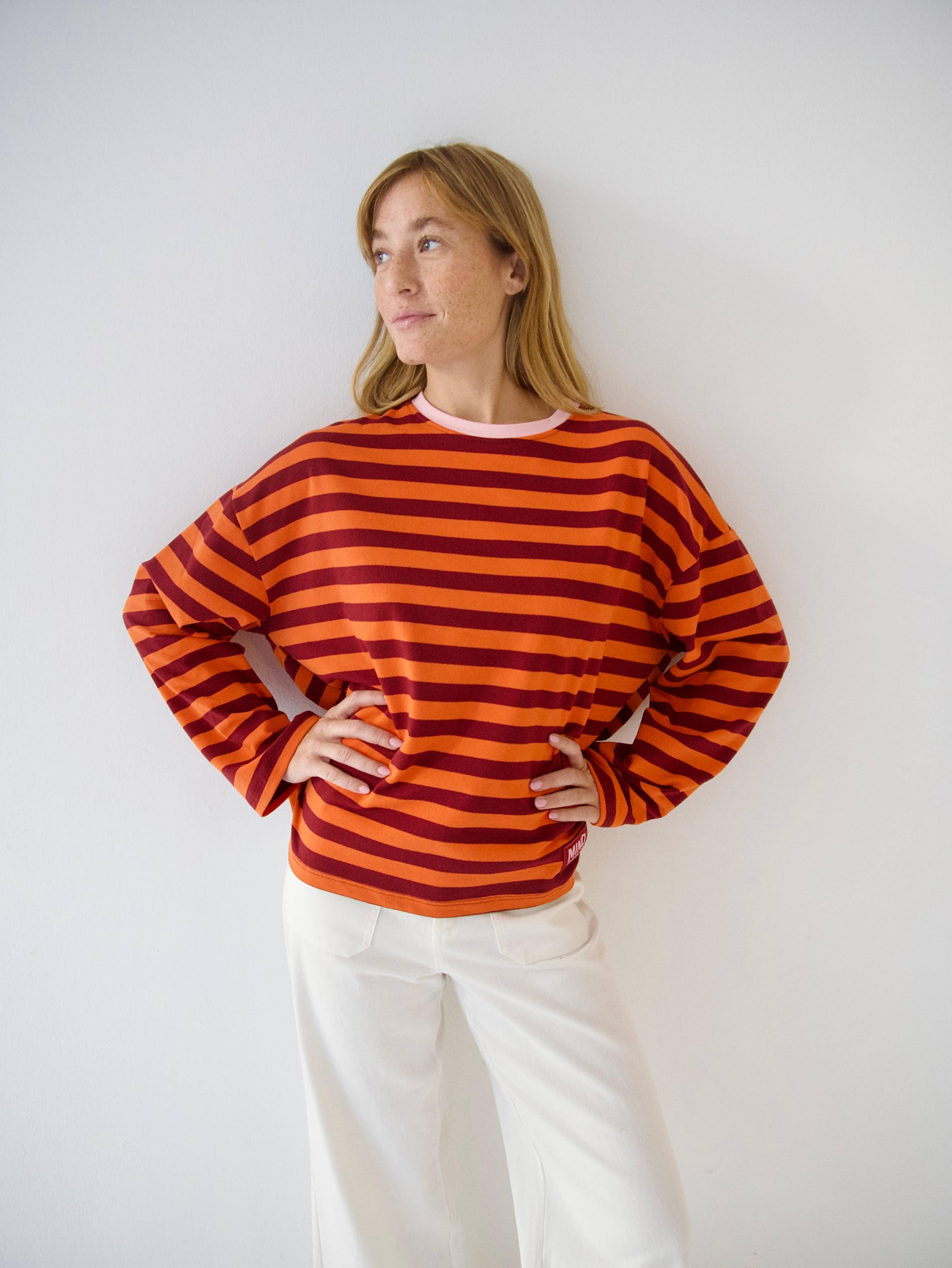 Núria Orange-Burgundy T-shirt