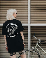 All Cyclists Are Beautiful T-Shirt Schwarz von NKSP – Rückenprint mit Schriftzug, handbedruckt in Wien