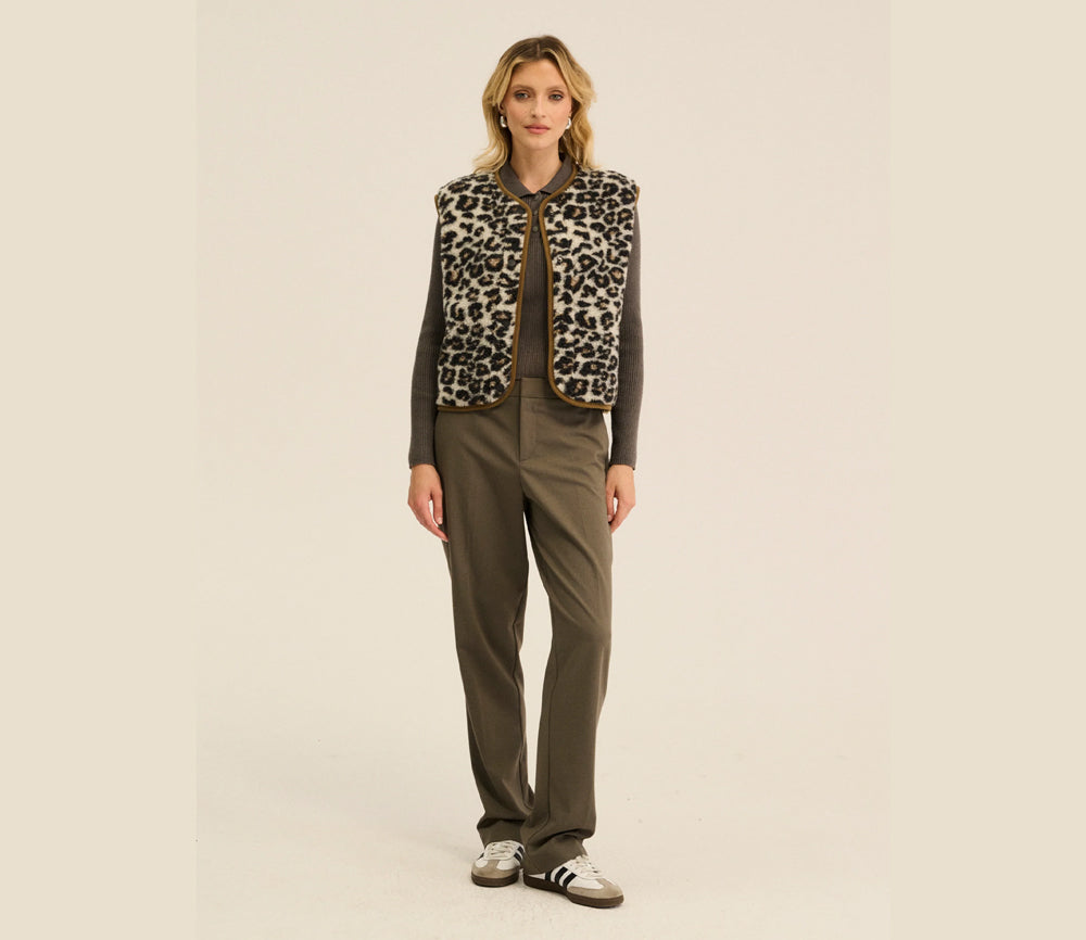 Vest - Leopard White