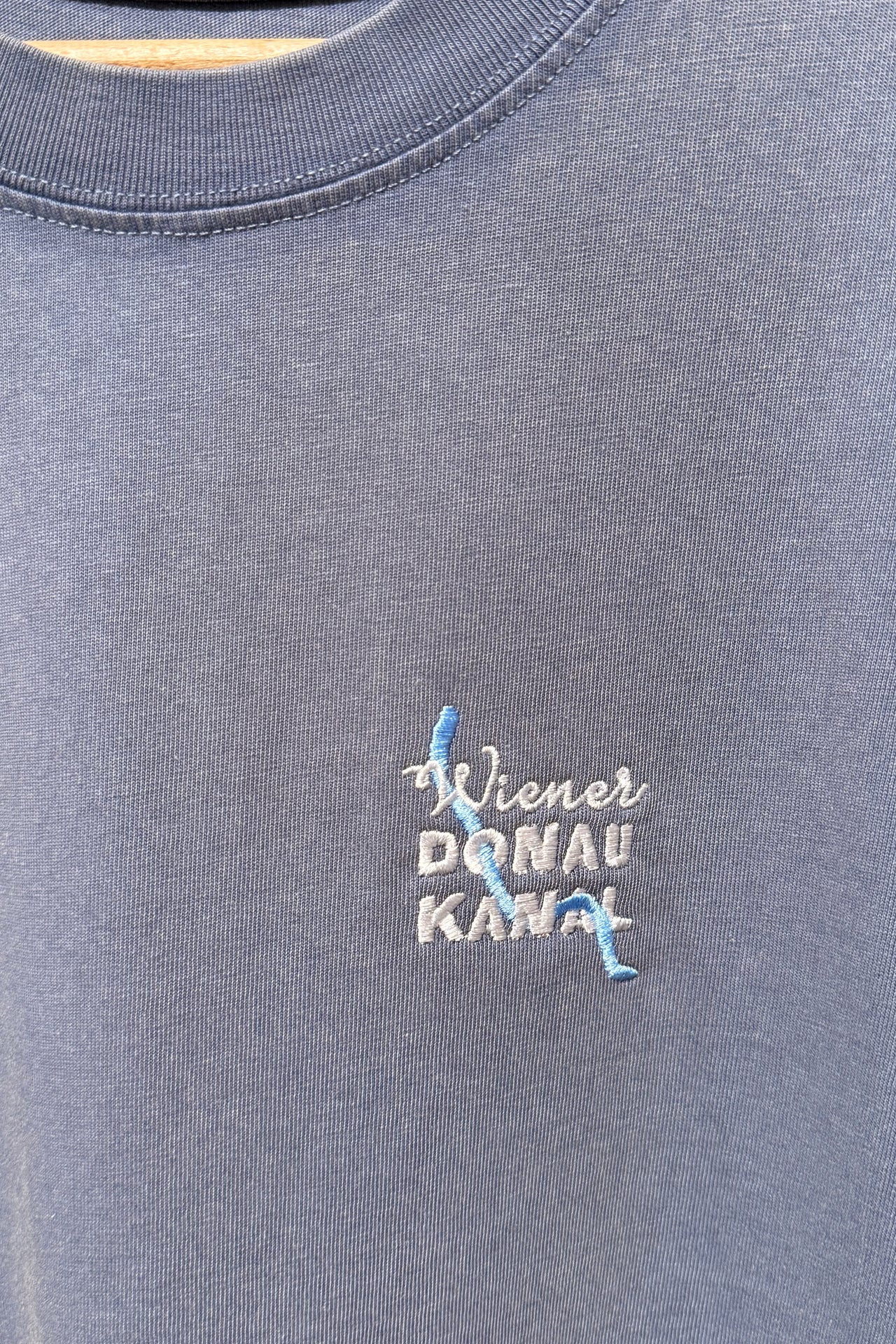 DONAUKANAL OVERSIZED T-SHIRT