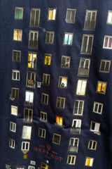 GEMEINDEBAU BEI NACHT HOODIE