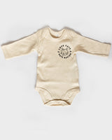 Love Cats Hate Racism Baby Body von NKSP