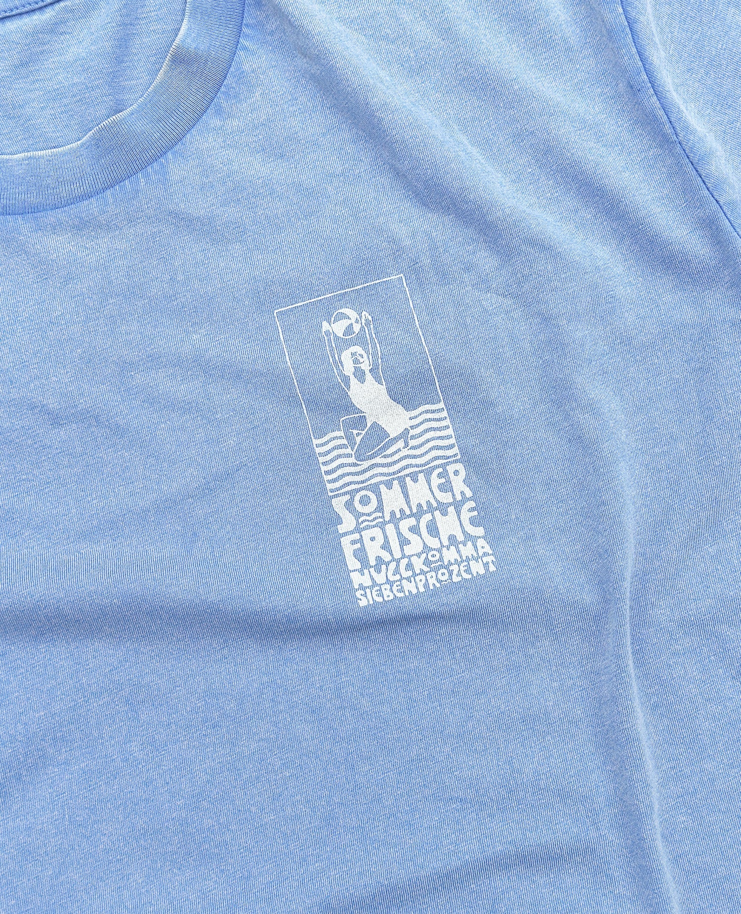 Sommerfrische Vintage T-Shirt von NKSP – Detailansicht des Siebdrucks