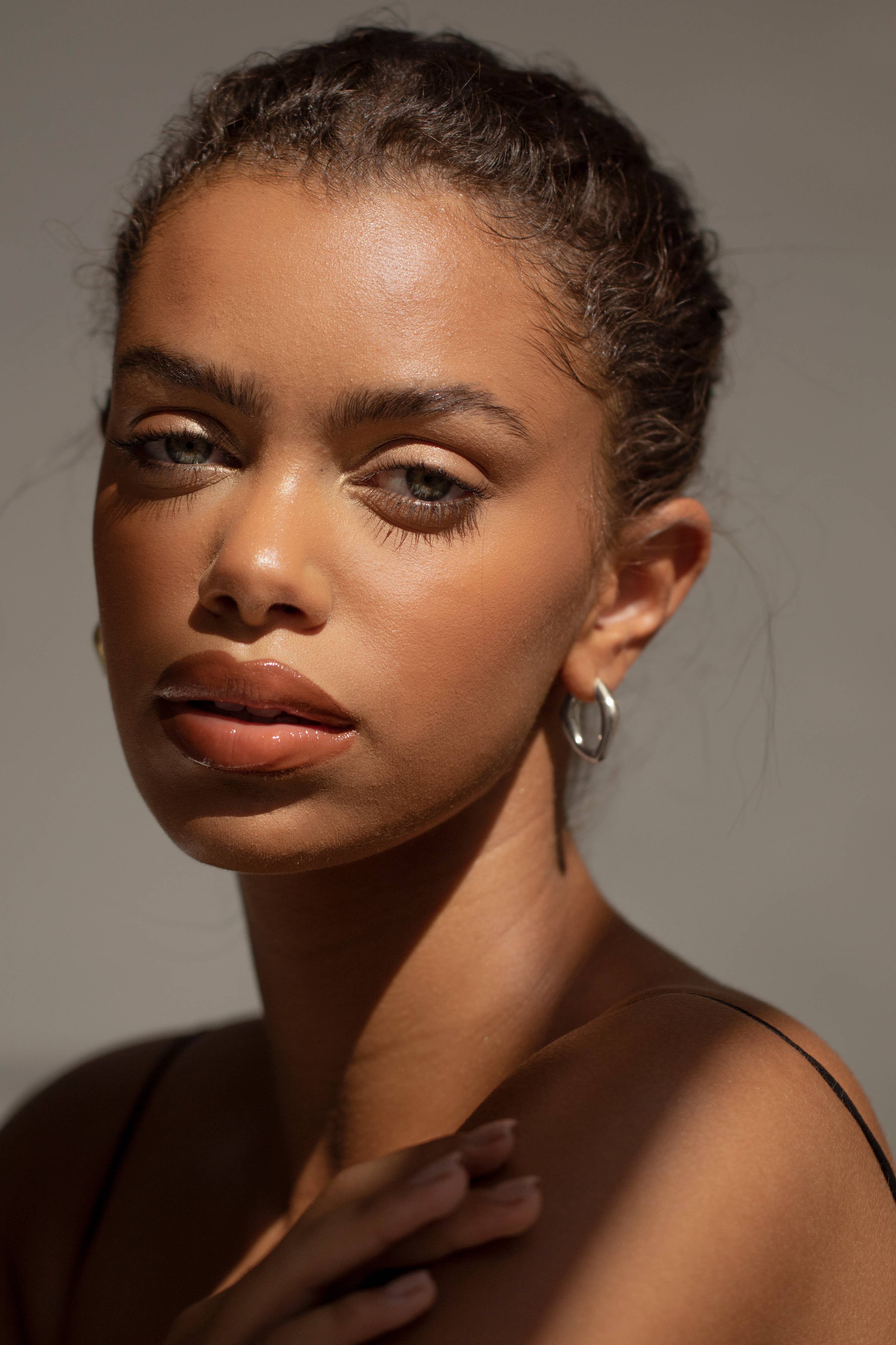 Signature Creolring aus Weißgold - Liv