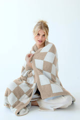 Die Teddydecke, 100% recycelt, beigefarbenes Karomuster,