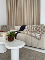 Die Teddydecke, 100% recycelt, beigefarbenes Karomuster,