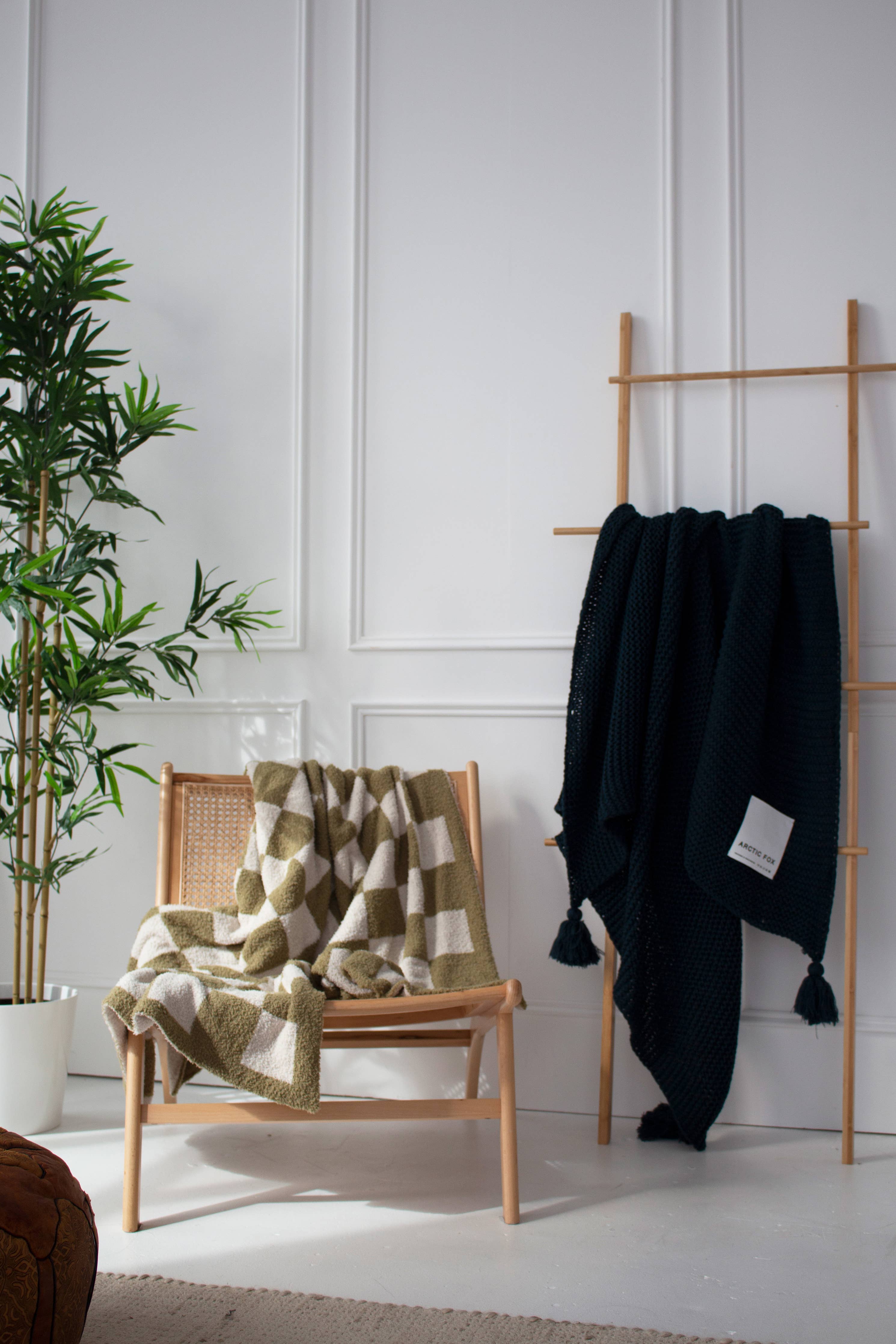 Die Teddydecke — 100% recycelt — khakifarbenes Karomuster
