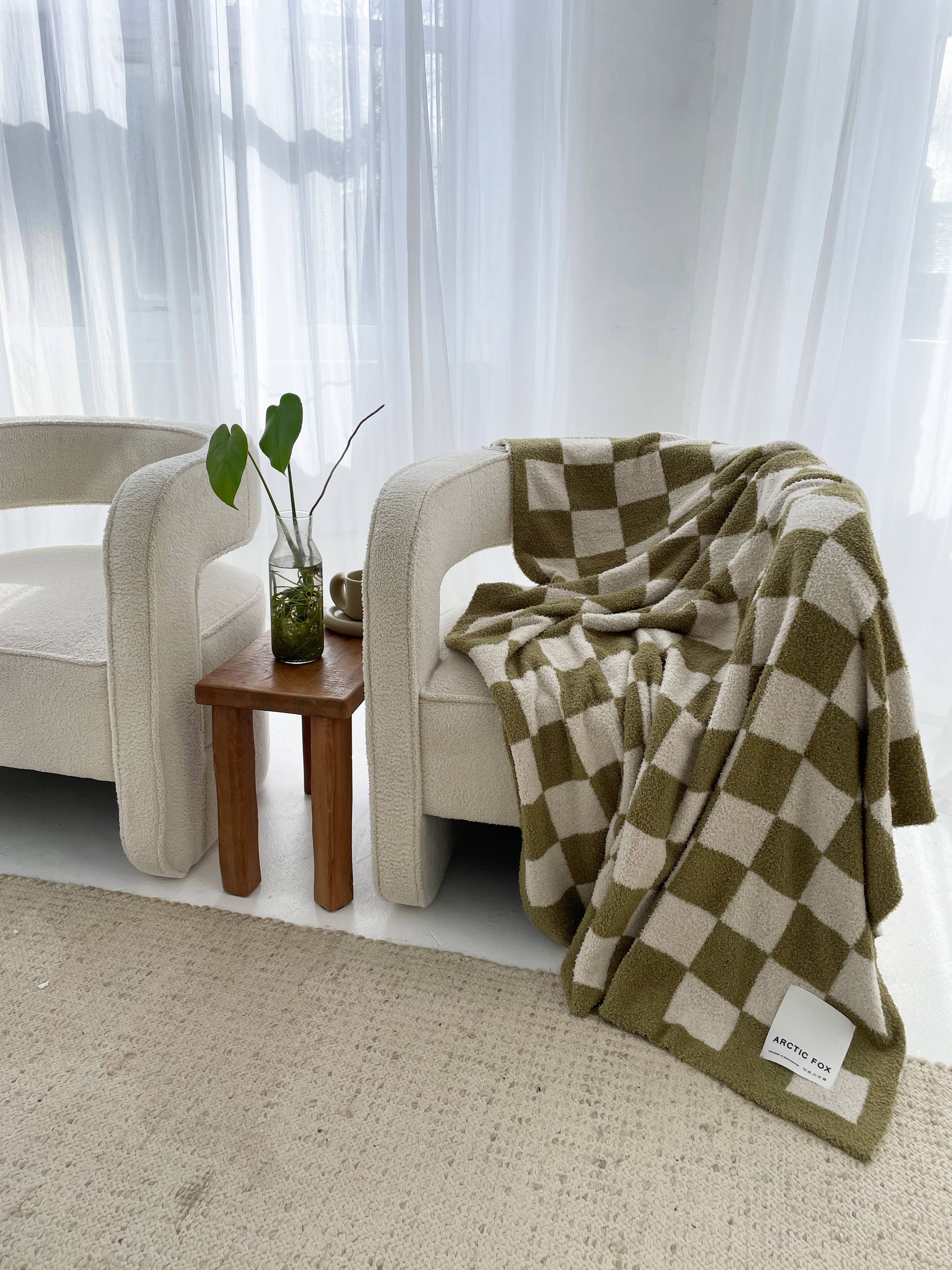 Die Teddydecke — 100% recycelt — khakifarbenes Karomuster