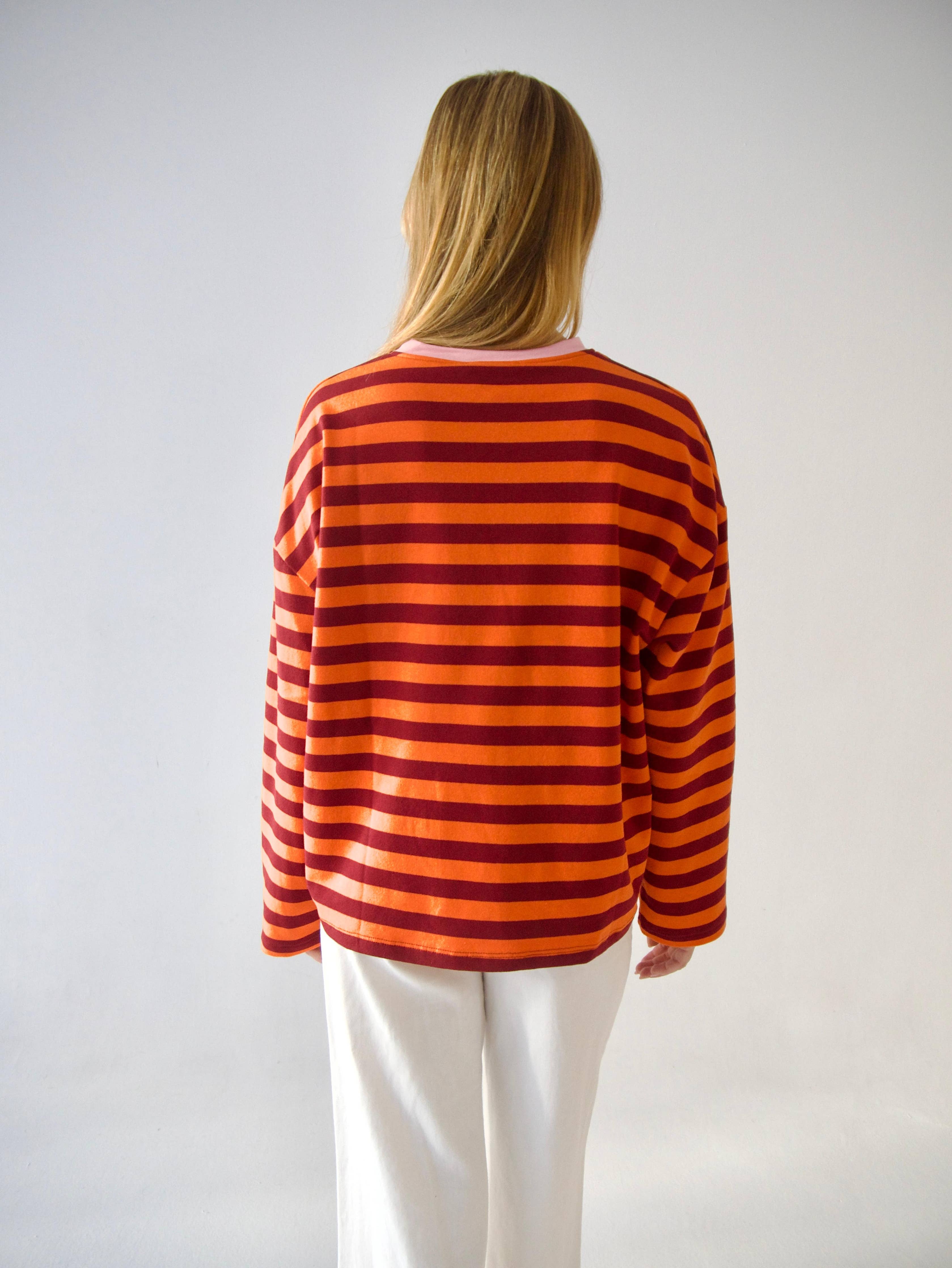 Núria Orange-Burgundy T-shirt