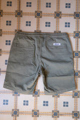 ESSENTIAL CHINO SHORTS