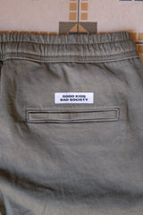 ESSENTIAL CHINO SHORTS