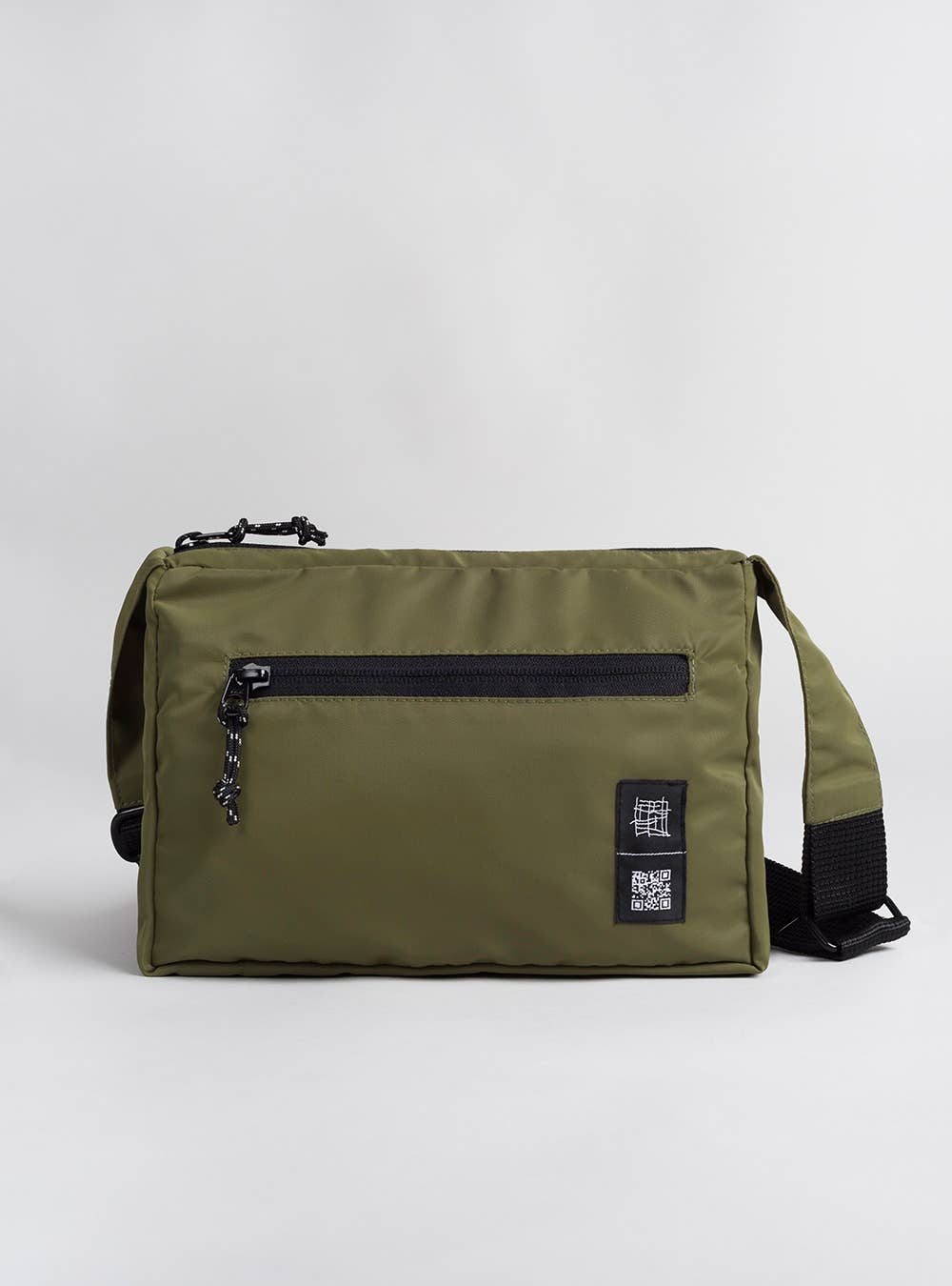 Recycelte Schultertasche (Olivgrün) — Recyceltes Nylon